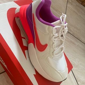 Brand new Nike Air max